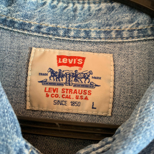 Levi's(リーバイス)のリーバイス デニムシャツ レディースのトップス(シャツ/ブラウス(長袖/七分))の商品写真