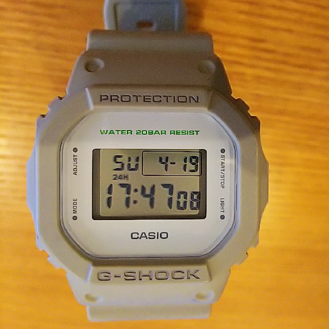 限定  G-SHOCK  DW-5600M  ベージュ