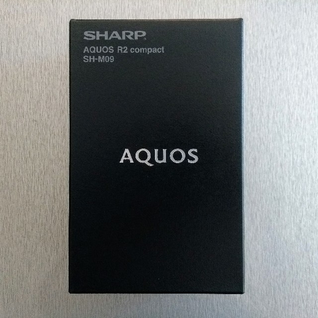 スマートフォン本体AQUOS R2 compact SH-M09
ピュアブラック 新品未使用