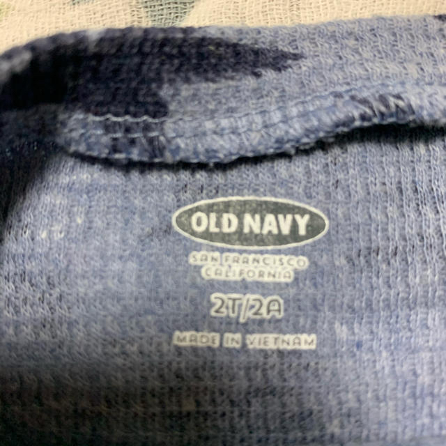 Old Navy(オールドネイビー)のオールドネイビー　長袖　トップス キッズ/ベビー/マタニティのキッズ服男の子用(90cm~)(Tシャツ/カットソー)の商品写真