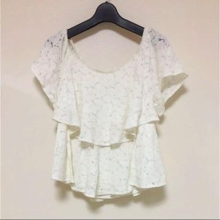 マウジー(moussy)のマウジー トップス 半袖 オフショルダー フリル(カットソー(半袖/袖なし))