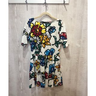 モスキーノ(MOSCHINO)の《新品・未使用》LOVE MOSCHINO ワンピース(ひざ丈ワンピース)