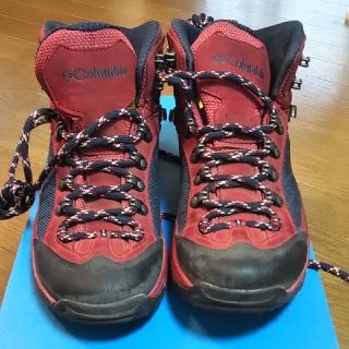 コロンビア(Columbia)のColumbia 登山靴 超美品＆格安❗️女性(登山用品)