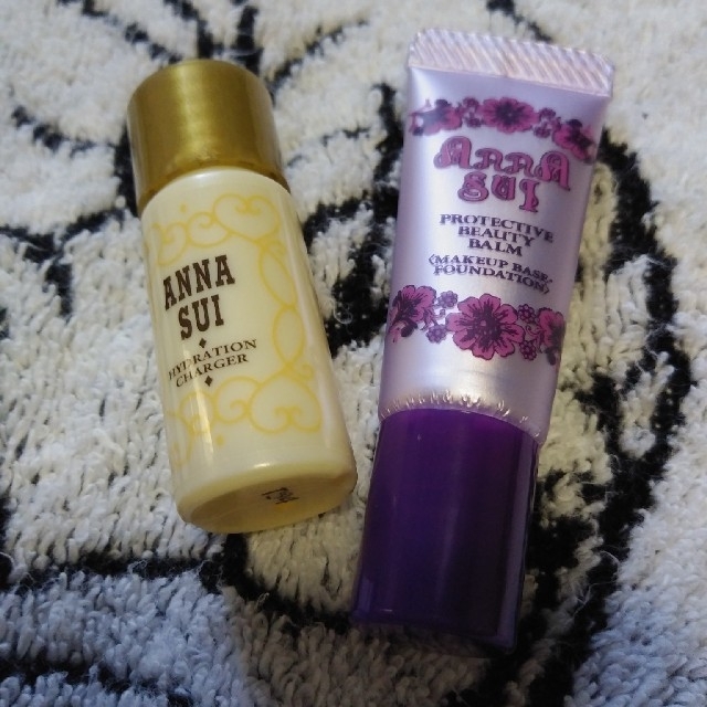 ANNA SUI(アナスイ)の☆ANNA SUI 美容液＆化粧下地☆今ならティッシュケース付き コスメ/美容のキット/セット(サンプル/トライアルキット)の商品写真