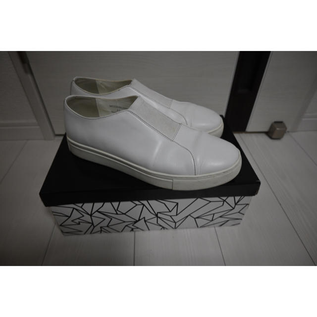 ISSEY MIYAKE MEN Leather Slippon