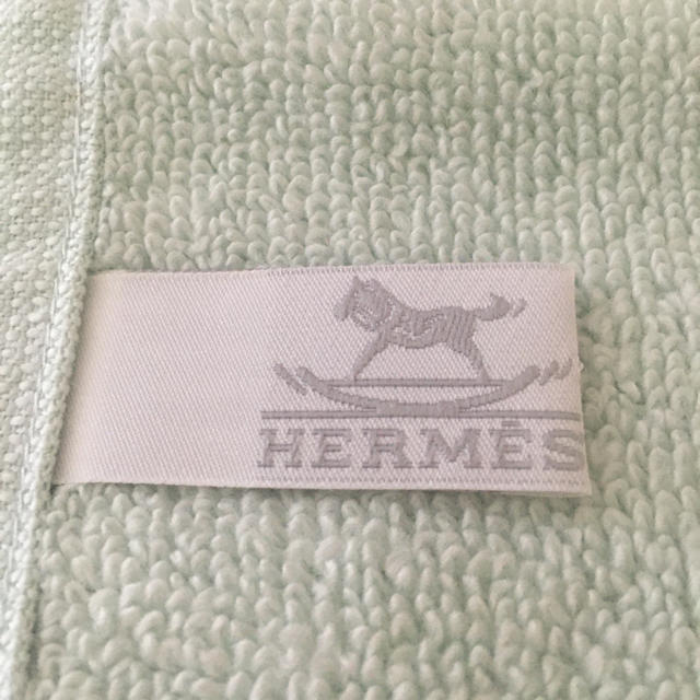 エルメス HERMES タオル 新品 箱付き お値下げの通販 by ピオニー｜ラクマ