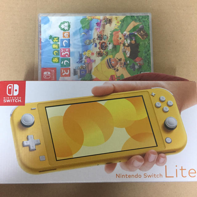 Nintendo Switch(ニンテンドースイッチ)のSwitch light どうぶつの森 エンタメ/ホビーのゲームソフト/ゲーム機本体(家庭用ゲーム機本体)の商品写真