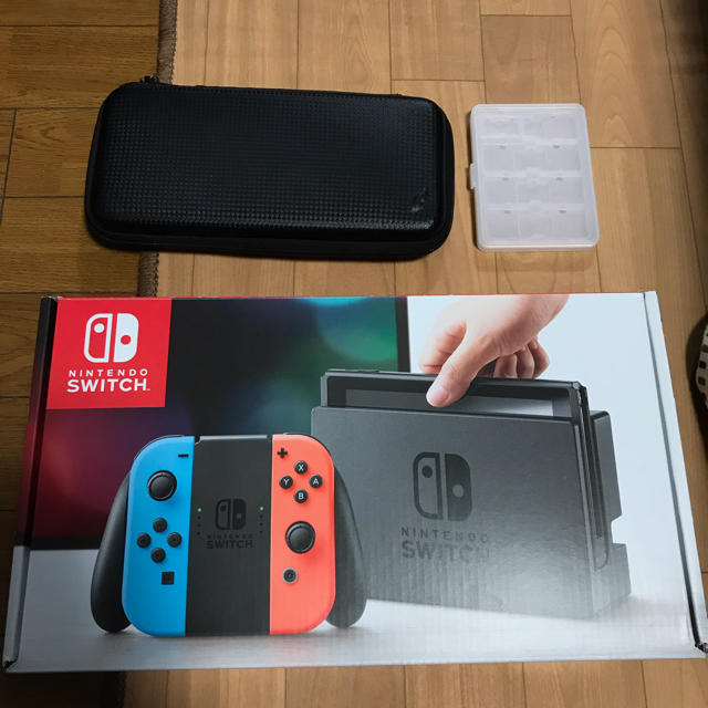 本体ニンテンドー　スイッチ　本体　本体ケース付き