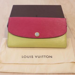 ルイヴィトン(LOUIS VUITTON)の【可愛い❤️】LOUIS VUITTON  長財布  エピ  バイカラー(財布)