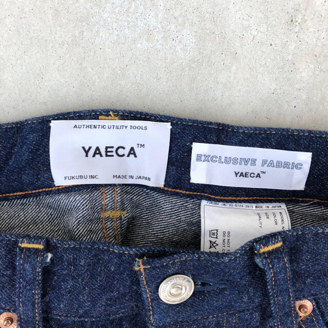 YAECA(ヤエカ)のYAECA ヤエカ　テーパードデニム レディースのパンツ(デニム/ジーンズ)の商品写真