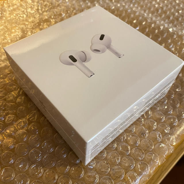 Apple(アップル)の☆新品未開封☆ Apple Air Pods Pro MWP22J/Aエアポッズ スマホ/家電/カメラのオーディオ機器(ヘッドフォン/イヤフォン)の商品写真