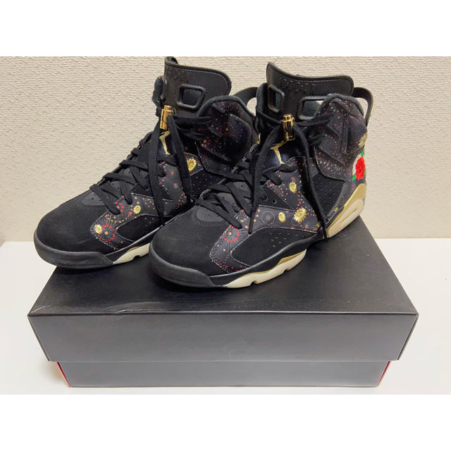 NIKE(ナイキ)のNIKE AIR JORDAN 6 CNY メンズの靴/シューズ(スニーカー)の商品写真