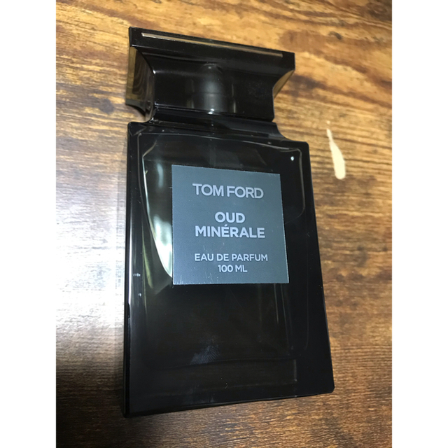 TOM FORD(トムフォード)の【ほぼ満タン】TOMFORD ウード ミネラル 100ml コスメ/美容の香水(ユニセックス)の商品写真