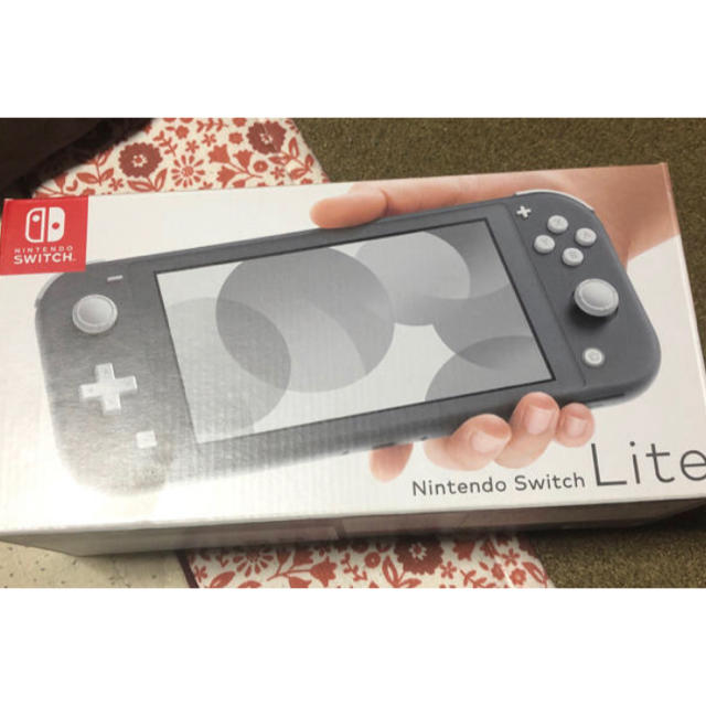 新品送料込み Nintendo Switch Liteグレー
