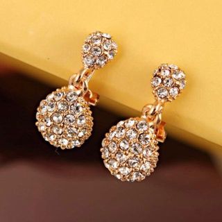 SWAROVSKI - スワロフスキージルコニアぷっくり ミニ 月型 パヴェ