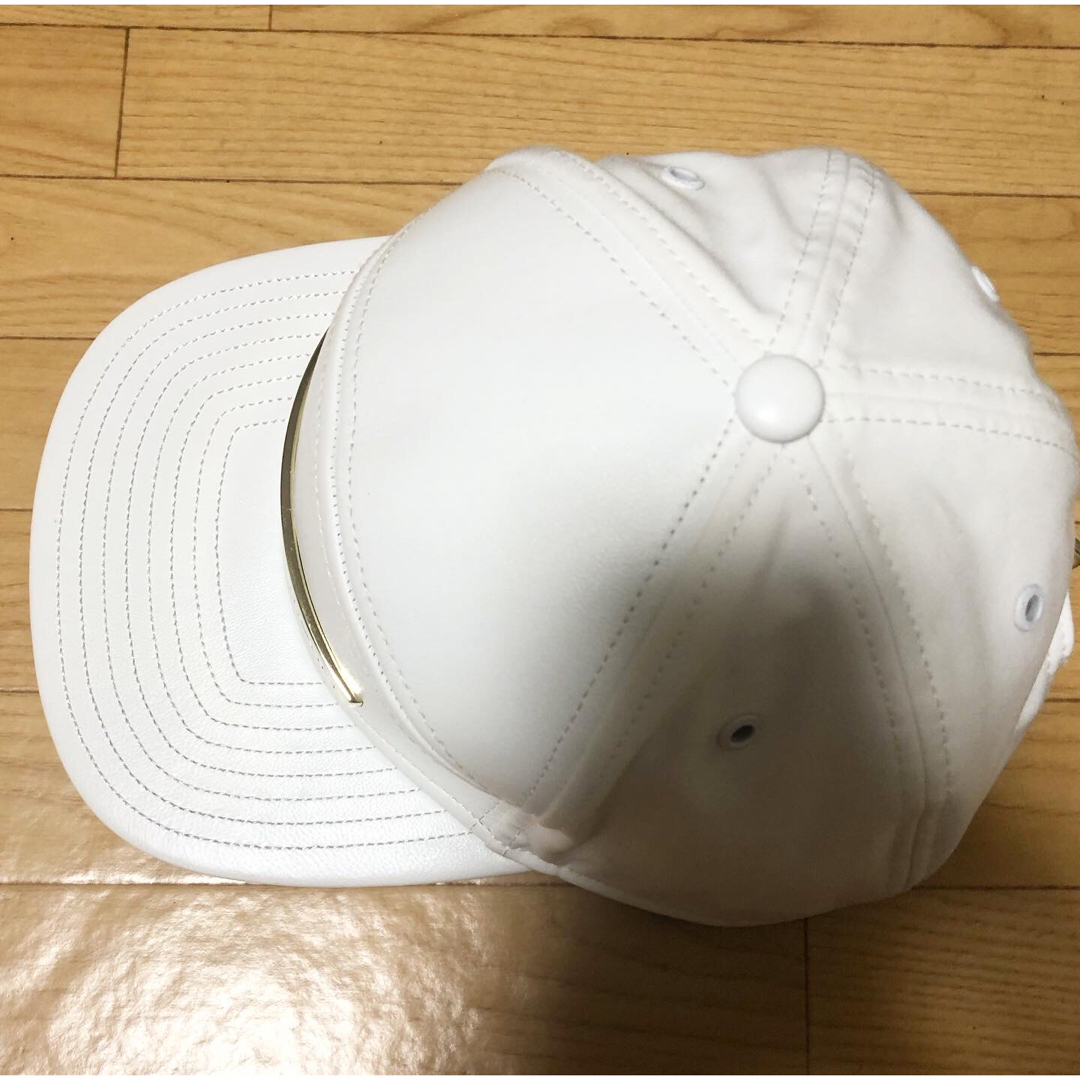 ART VINTAGE - 日本未発売❗️melin メリン レザー キャップ 白 ART VINTAGE - 日本未発売❗️melin メリン レザー キャップ 白