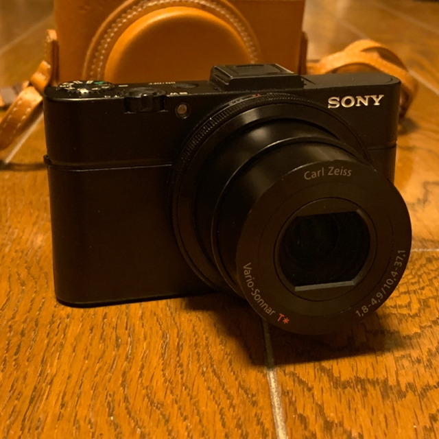 SONY(ソニー)の純正ケース付 Sony DSC-RX100M2 Cyber-Shot スマホ/家電/カメラのカメラ(コンパクトデジタルカメラ)の商品写真