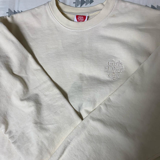 Girls don't cry crewneck sweatshirt XLの通販 by スマイル's shop｜ラクマ 特価