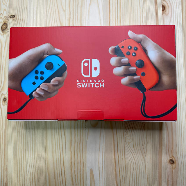 Nintendo Switch(ニンテンドースイッチ)の任天堂　Switch 本体 エンタメ/ホビーのゲームソフト/ゲーム機本体(家庭用ゲーム機本体)の商品写真