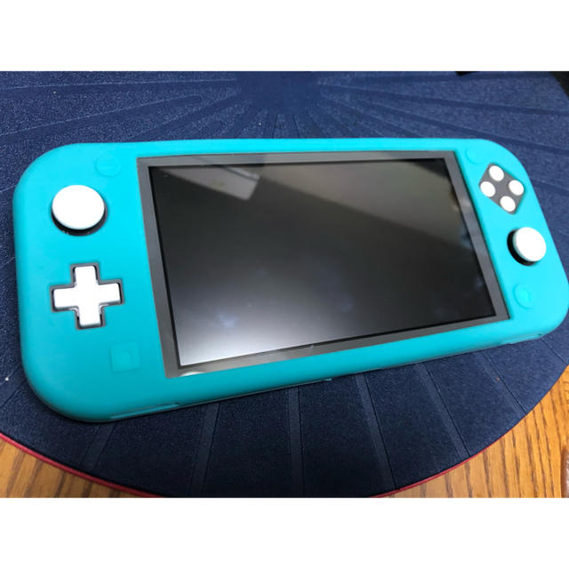 ニンテンドースイッチライト　NINTENDO SWITCH LITE