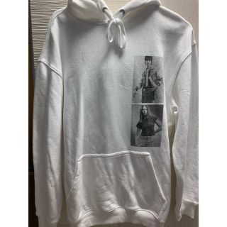 カルバンクライン(Calvin Klein)のカルバン・クライン　白　プリントパーカー(パーカー)