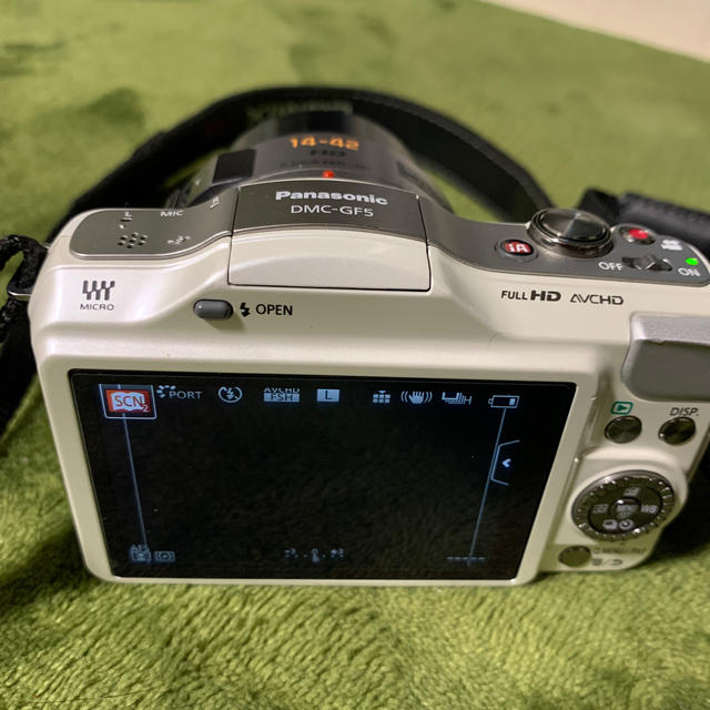 Panasonic(パナソニック)のPanasonic LUMIX DMC-GF5X スマホ/家電/カメラのカメラ(デジタル一眼)の商品写真