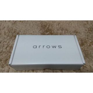 フジツウ(富士通)の富士通 arrows M05（ホワイト）- SIMフリースマートフォン(スマートフォン本体)