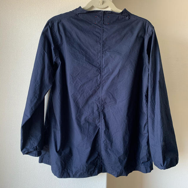 nest Robe(ネストローブ)の美品！THE FACTORY ネイビー コットンシャツ レディースのトップス(シャツ/ブラウス(長袖/七分))の商品写真