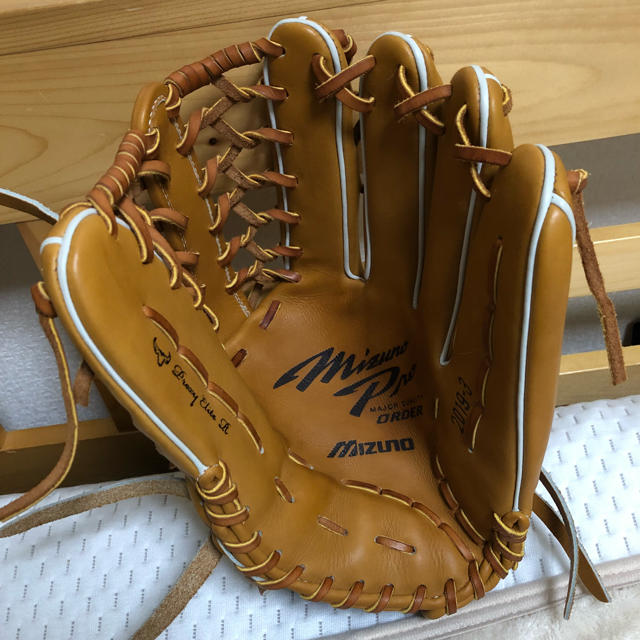 MIZUNO(ミズノ)のミズノプロ 軟式オーダーグローブ 外野手用 スポーツ/アウトドアの野球(グローブ)の商品写真