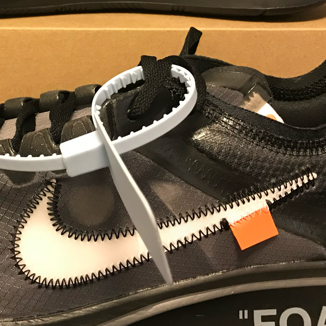 off-white NIKE ZOOM FLY 3
