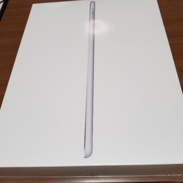 新品未開封未使用 iPad 第6世代 シルバー 128GB Wi-Fiモデル
