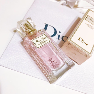 ディオール(Dior)のほぼ新品 ミスディオール ヘアミスト 箱 ショッパー 付き(ヘアウォーター/ヘアミスト)