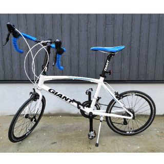 ジャイアント(Giant)の2013  GIANT　IDIOM1　ミニベロ　引取限定！(自転車本体)