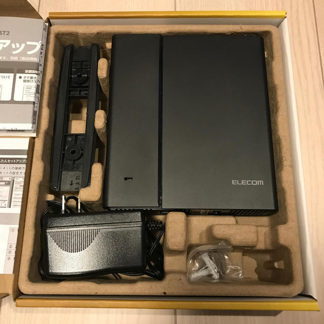 ELECOM(エレコム)のELECOM エレコム　無線LANギガビットルーター　WRC-2533GST2 スマホ/家電/カメラのPC/タブレット(PC周辺機器)の商品写真