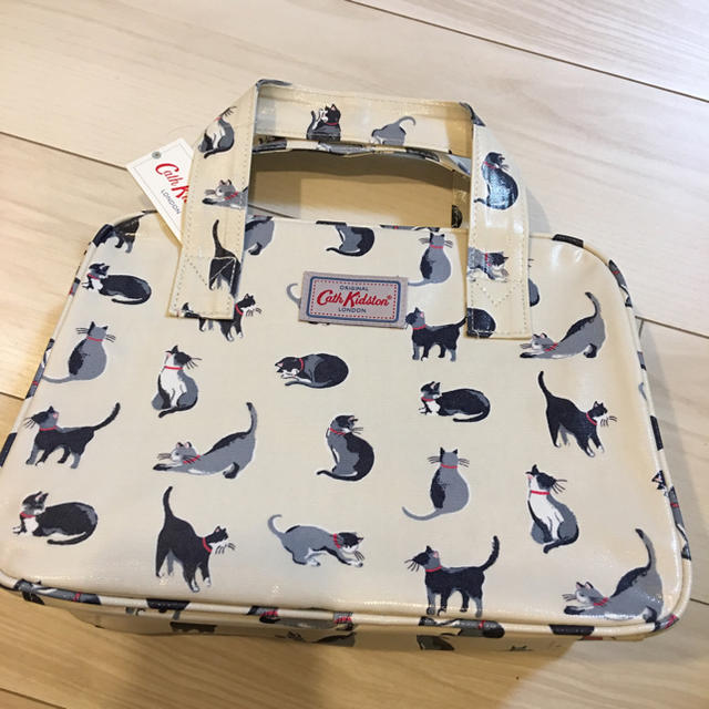 Cath Kidston(キャスキッドソン)の定価以下❤️新品＊キッドソン  バッグ  猫 レディースのバッグ(トートバッグ)の商品写真