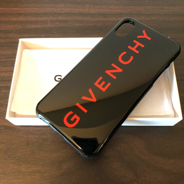 GIVENCHY(ジバンシィ)の◇新品未使用◇ジバンシー iPhoneケース スマホ/家電/カメラのスマホアクセサリー(iPhoneケース)の商品写真