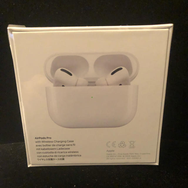 Apple(アップル)のApple AirPods Pro MWP22ZP/A 並行輸入品・新品未開封 スマホ/家電/カメラのオーディオ機器(ヘッドフォン/イヤフォン)の商品写真