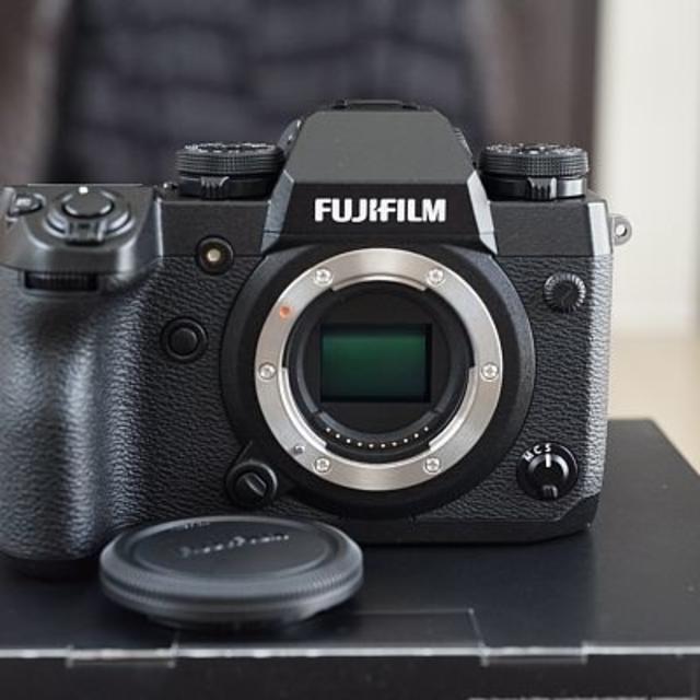 予約中！】 ☆FUJIFILM X-H1 ボディキット ・極美品・販売店保証付き