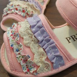 プリーン(PREEN)のピンクのサンダル(サンダル)