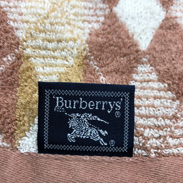 BURBERRY(バーバリー)のBurberrys ハンドタオル レディースのファッション小物(ハンカチ)の商品写真