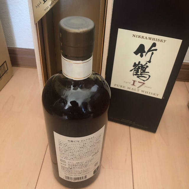 ニッカウヰスキー(ニッカウイスキー)の竹鶴17年旧ラベル 食品/飲料/酒の酒(ウイスキー)の商品写真