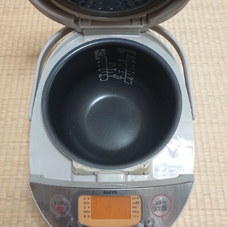 サンヨー(SANYO)のSANYO 圧力IH ECJM-G18  最大炊飯量 1.8L(炊飯器)