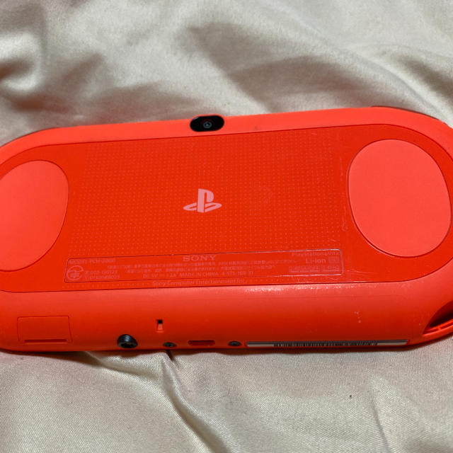 playstation vita. 6個ソフト付き　誰か買って下さいPS_Vita