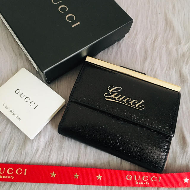 Gucci(グッチ)の美品　グッチ　二つ折り財布 レディースのファッション小物(財布)の商品写真