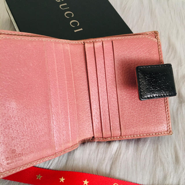 Gucci(グッチ)の美品　グッチ　二つ折り財布 レディースのファッション小物(財布)の商品写真