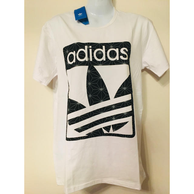 adidas(アディダス)のadidas originals Tシャツ　アディダスオリジナルス　白　 レディースのトップス(Tシャツ(半袖/袖なし))の商品写真