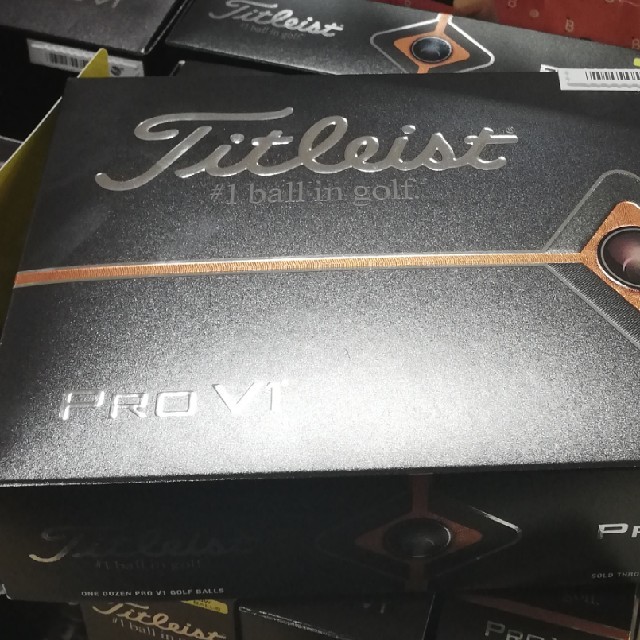 【新作入荷!!】 PRO Titleist 【新品未使用】タイトリスト - Titleist V1 ゴルフボール 12個 その他