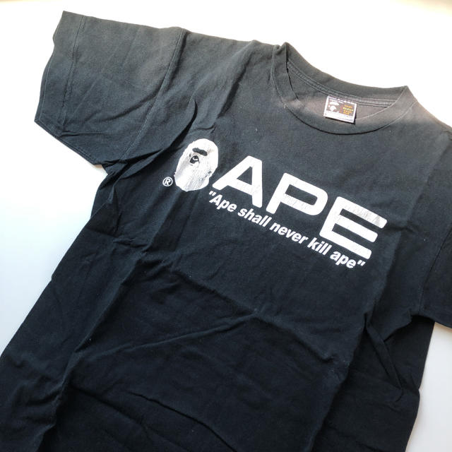 A BATHING APE(アベイシングエイプ)のTシャツ APE 黒 メンズのトップス(Tシャツ/カットソー(半袖/袖なし))の商品写真