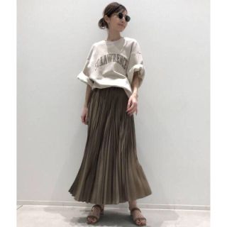 アパルトモンドゥーズィエムクラス(L'Appartement DEUXIEME CLASSE)のタグ付き新品◆ L'Appartement Pleats Skirt ベージュ(ロングスカート)