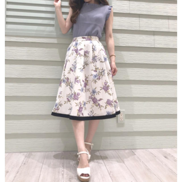 allamanda(アラマンダ)の花柄スカート レディースのスカート(ミニスカート)の商品写真